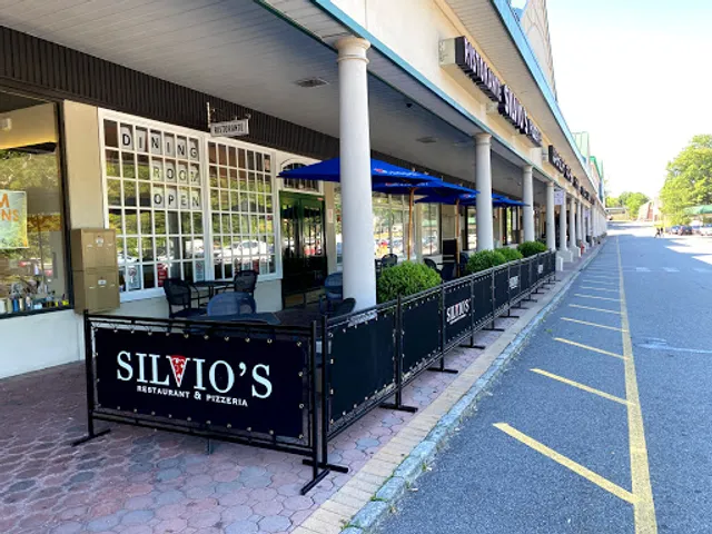 Silvio's Restaurant & Pizzeria