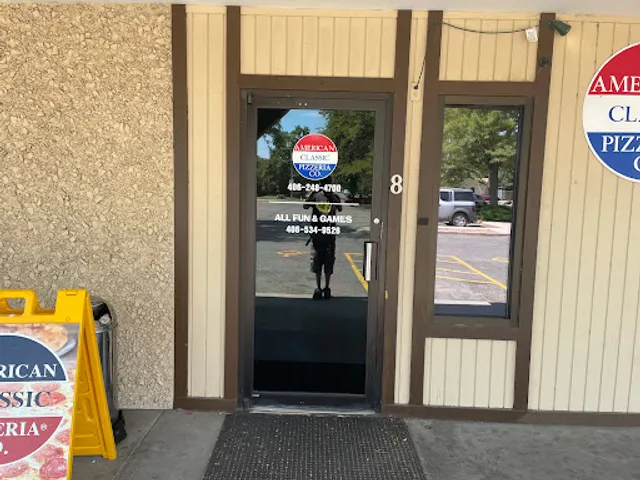 American Classic Pizzeria