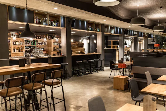 Revier Bar & Grill Lenzerheide