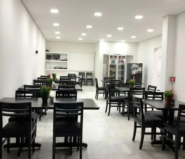 Nova La Morine Pizzaria e Esfiharia