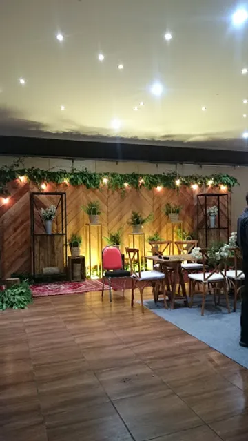 X.O.W Resto Food Society And Culture