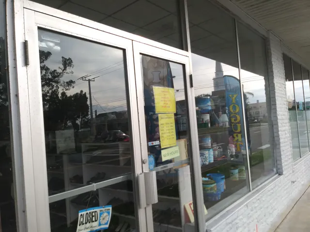 St. Teresa's BUYERS BARGAIN SHOP