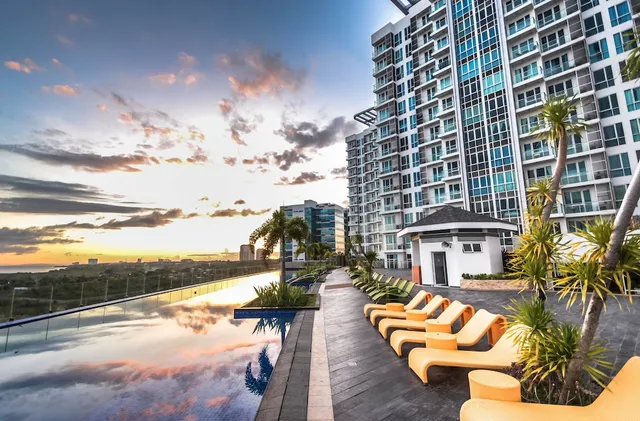 C Suites at 8 Newtown Mactan