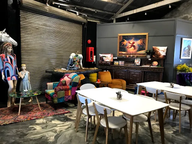 Tootsie Gallery Cafe