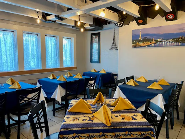 Bleu Rendezvous French Bistro