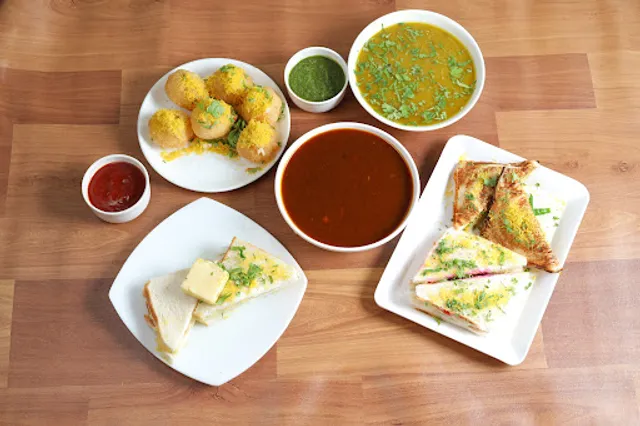 Gupta Panipuri Center