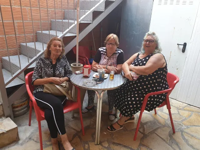 Cafetería Cuatro Caminos