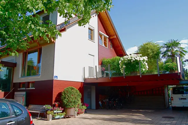 Private rooms and apartments Felizeter Brigitte