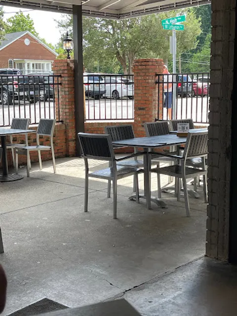 MaGerk's Pub & Grill Elon