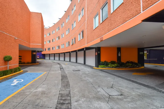 Hotel & Suites Ferri