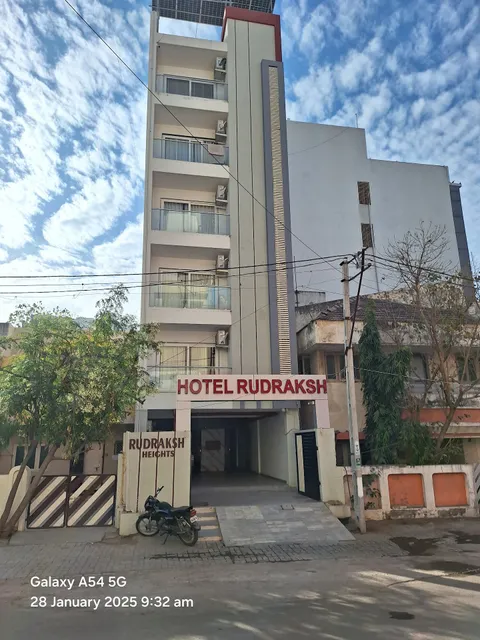 Hotel rudraksh