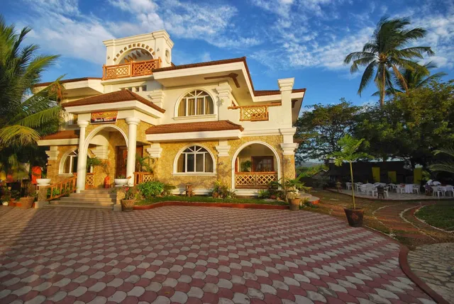 La Parola Orchids Beach Resort