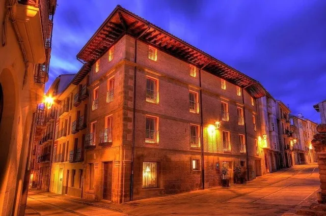 Hospedería Chapitel