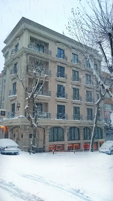 Peyk Hotel