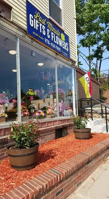 Last Minute Gifts and Flowers