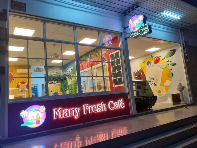 Many Fresh Cafe’