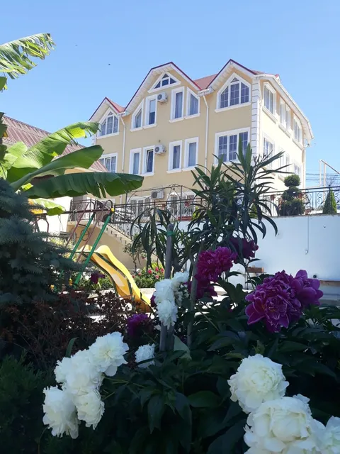 Solnechny Guest House