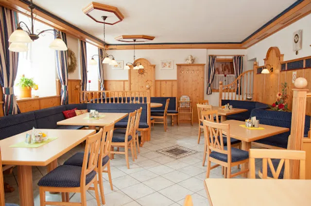 Pizzeria und Kegelbahn Haus