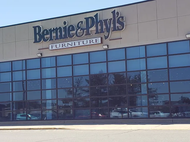 Bernie & Phyl's Furniture