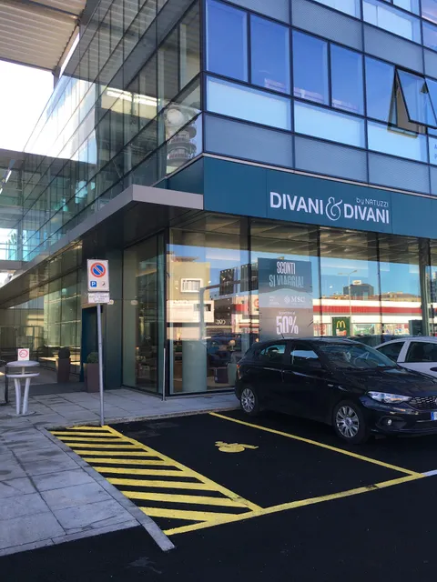 Divani&Divani by Natuzzi