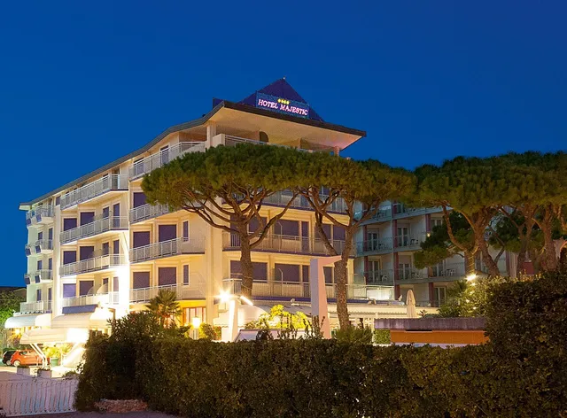 Hotel Majestic