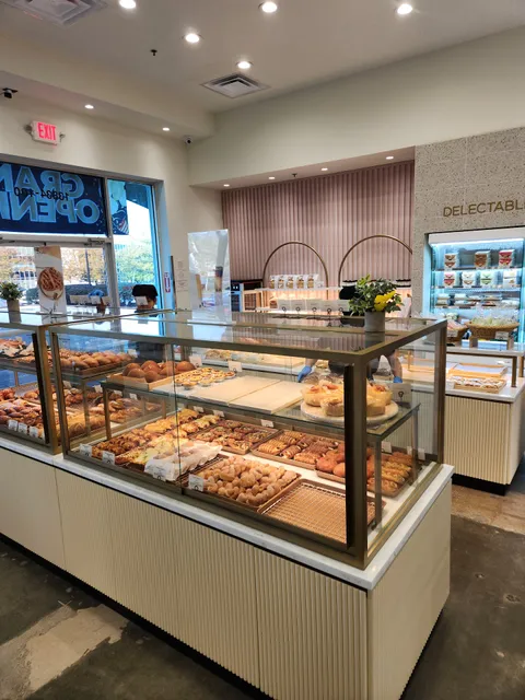 Tous Les Jours Bakery Cafe -New Centreville-