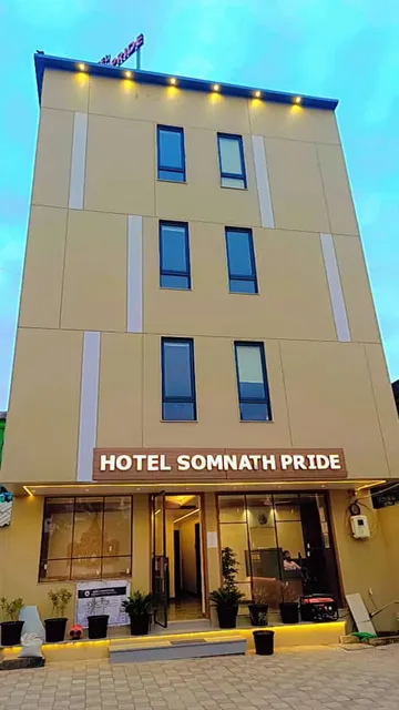 Hotel Somnath Pride