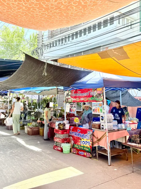 ตลาดนัด วค.