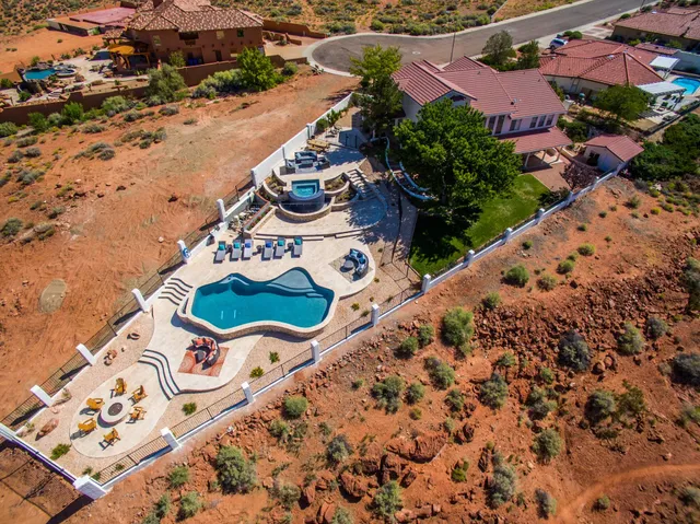 Rim View Chateau at Lake Powell