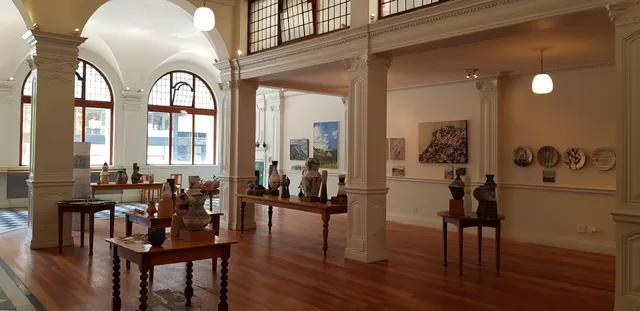 6 Spin Street Restaurant Gallery