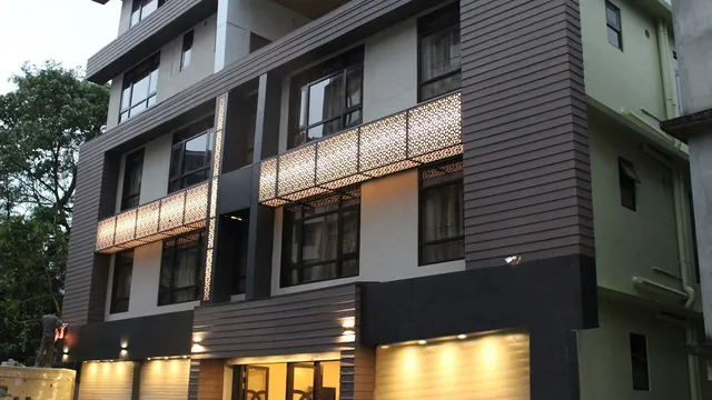 PEARL RETREAT ( A Pure Veg Hotel)