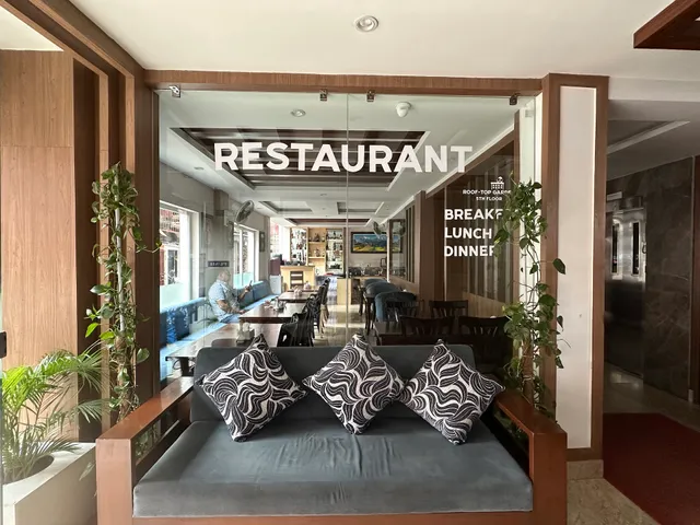 Hotel Mega & Apartment