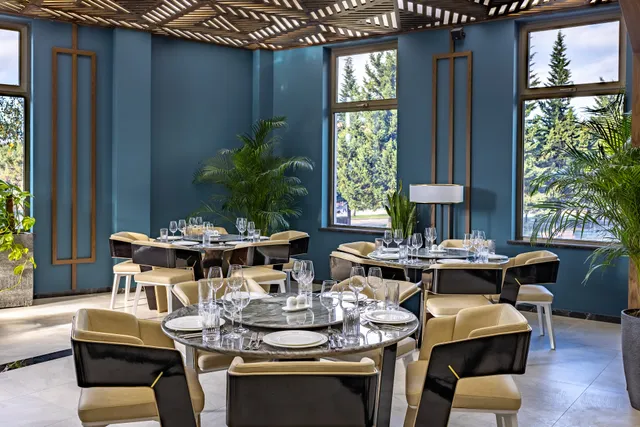 Senate Restaurant & Lounge