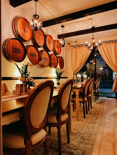 Le Boeuf French-Italian Restaurant & Wine