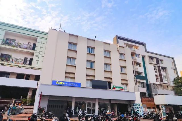 Fabhotel Akshara Innotel