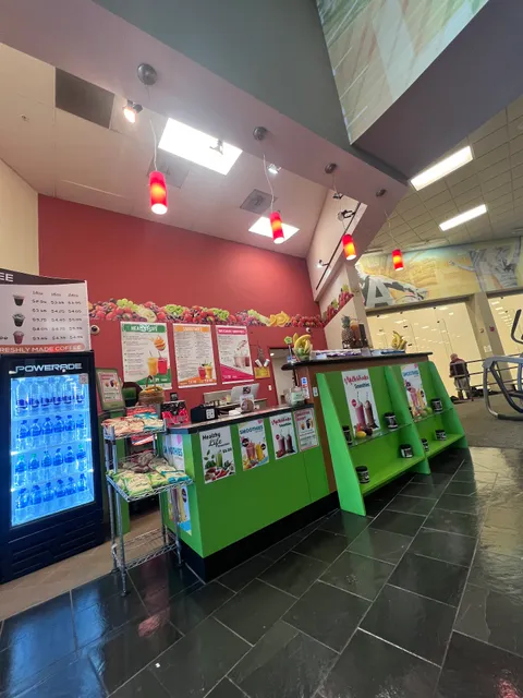 MIA JUICE BAR (Smoothie Shop)