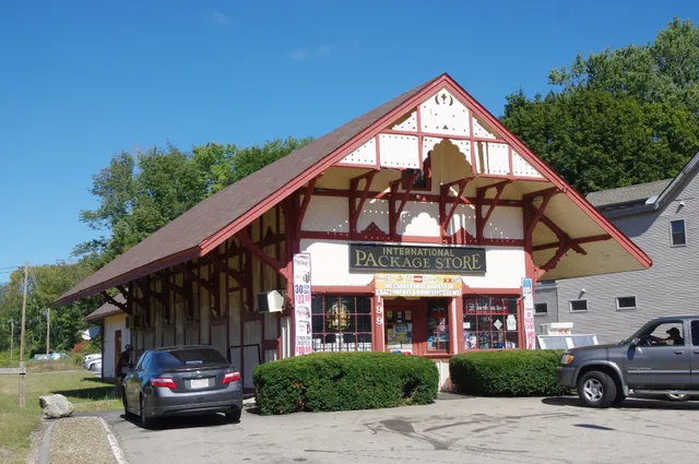 International Package Store