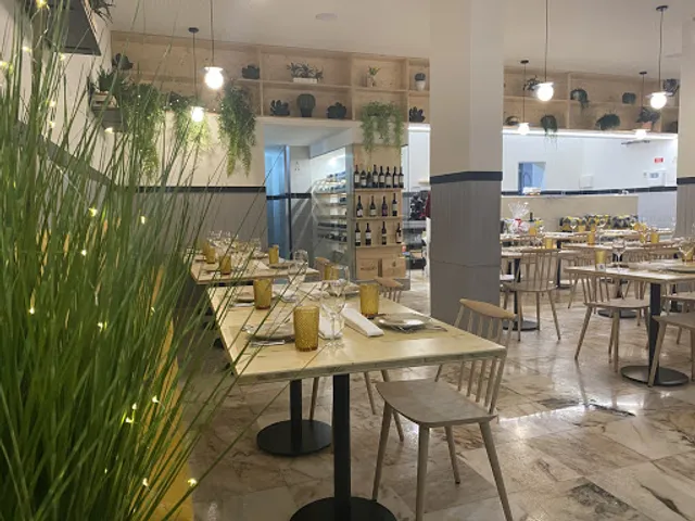 Restaurante Paulo - Tipicamente Moderno