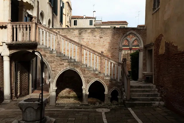 Palazzo Contarini della Porta di Ferro