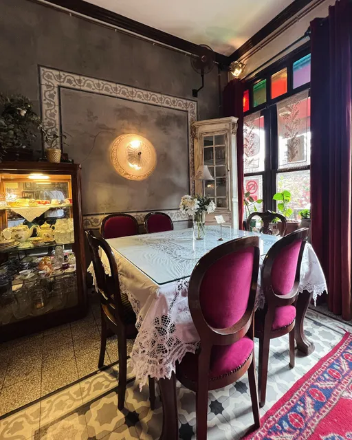 Velvet Cafe, Balat • Breakfast • Brunch • Coffee •