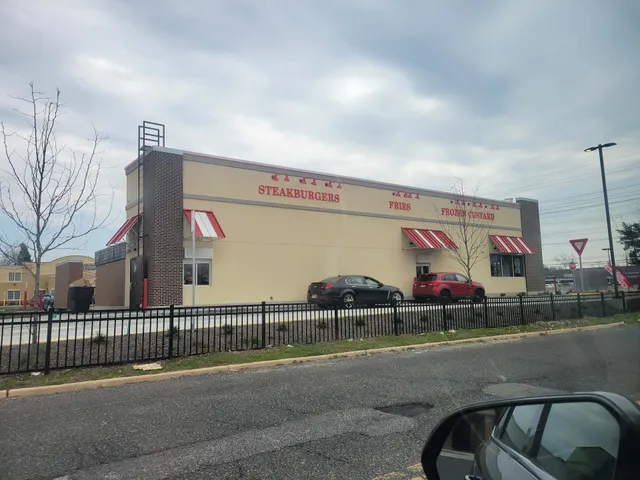 Freddy's Frozen Custard & Steakburgers
