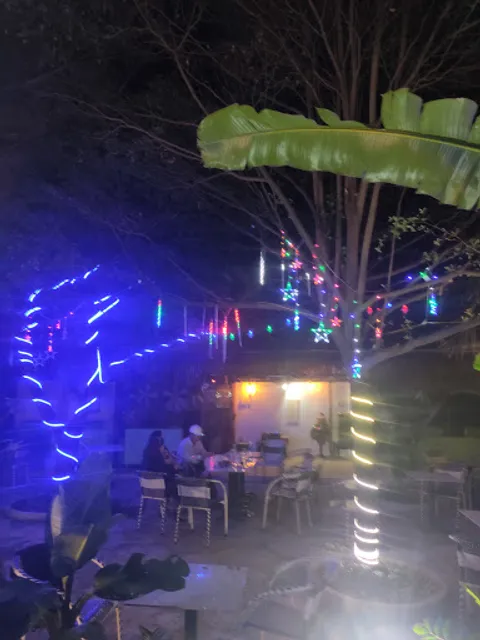 Cafe sân vườn Thủy mộc