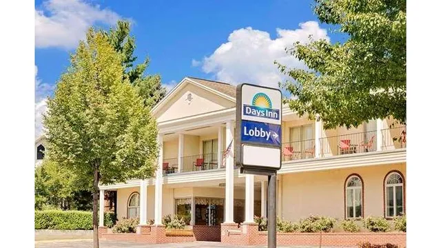 Days Inn by Wyndham Waynesboro
