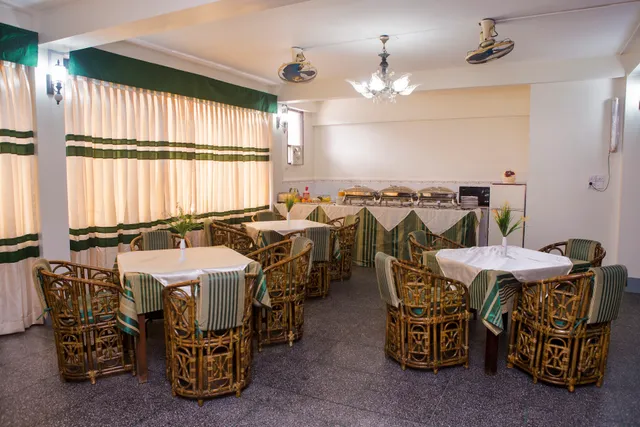 Meridian Hotel & Restaurant