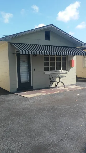 D & F Pathway's Motel