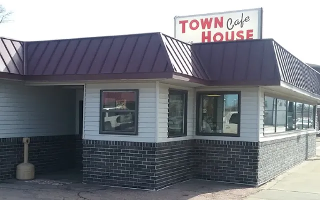 Townhouse Cafe - cash only