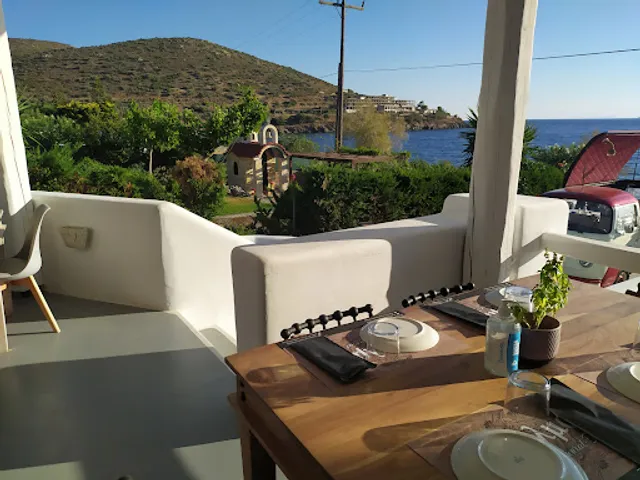 Agalma seaside restaurant bar