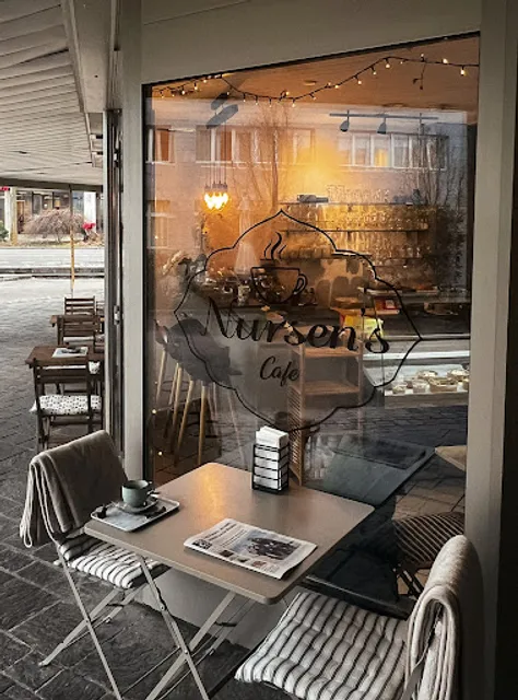 Nursen's Café