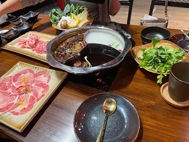 HUOLONG Chinese Mala HotPot & Grill