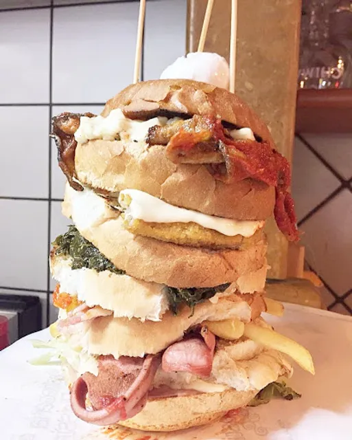 Charlie O" Pub Napoli